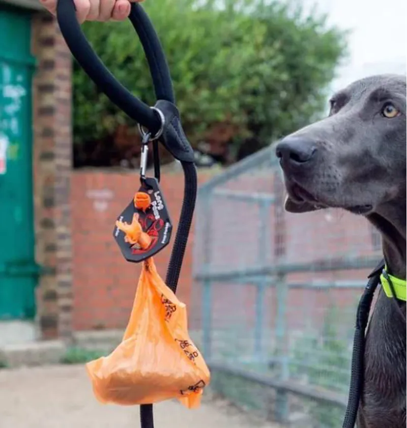 Long Paws Poop Porter Black-1